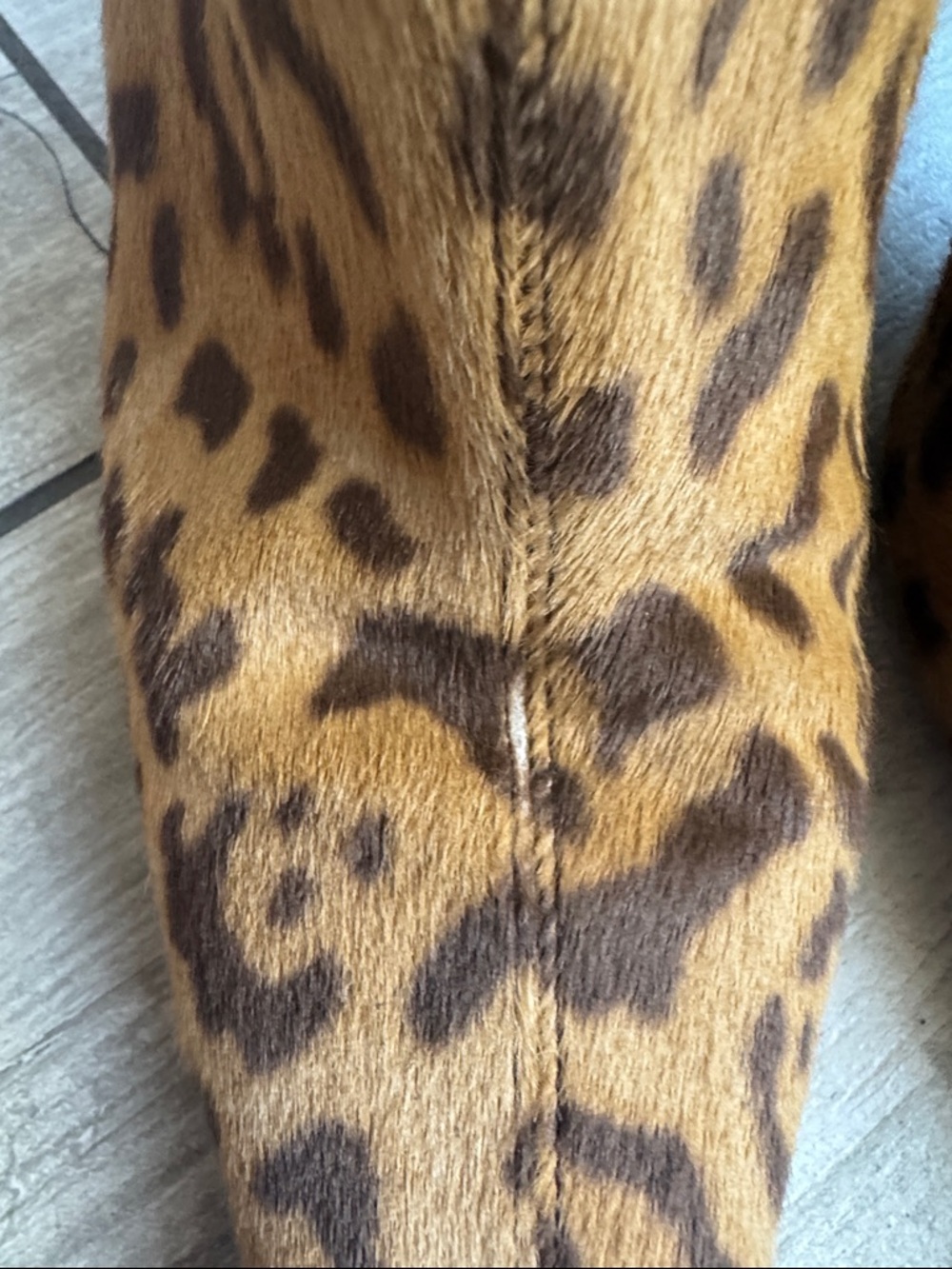 Saint Laurent Ashley Bootie - Leopard Print Pointed Toe Ankle Boots - Picture 9 of 9
